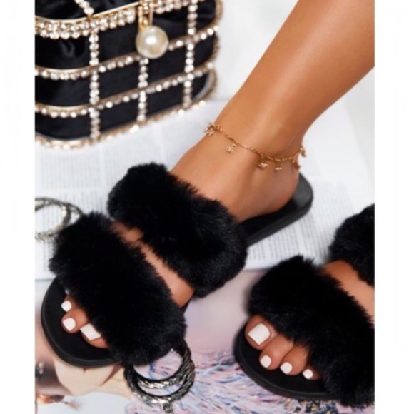 Shoes - Faux Fur Double Band Slides in Black